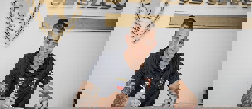 Piłka nożna. Bursztyn przedłużył umowę