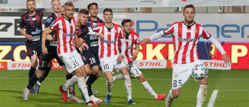 Piłka nożna. Koszmar grupy mistrzowskiej