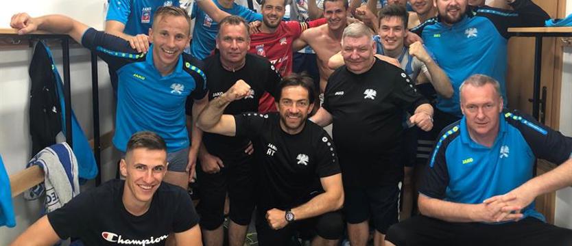 Piłka nożna. Kanonada Świtu i awans Chemika