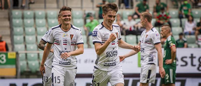 Piłka nożna. Wychowankowie zapewnili punkt