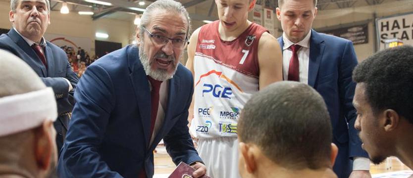 Koszykówka. Spójnia odkryła karty