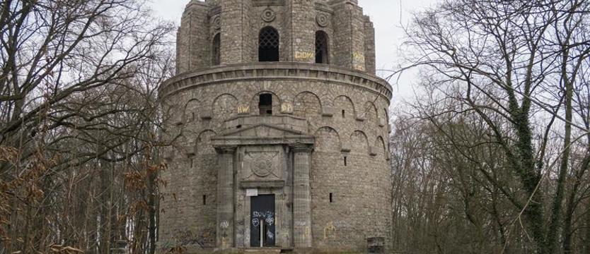 Parapetówka w cieniu wieży Bismarcka