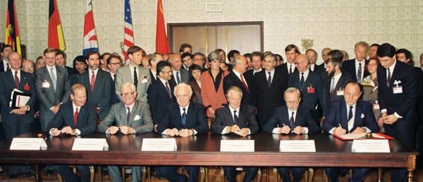 Konferencja i traktat 2+4