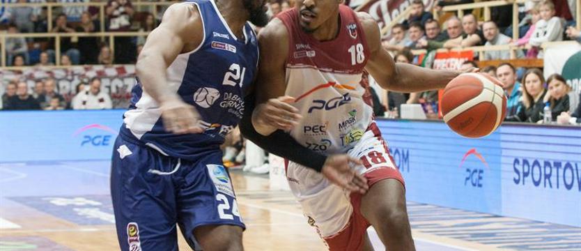 Koszykówka. Cowels na ratunek