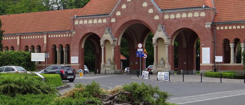 Cmentarze. Rekomendowany kontakt elektroniczny