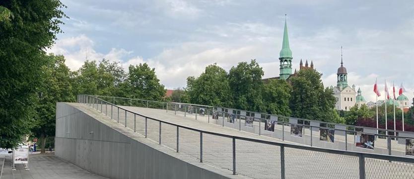 Dokument w „Przełomach”. I był sobie wieżowiec