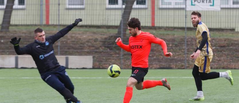 Piłka nożna. Decydująca runda w zimowym turnieju o Puchar Prezesa ZZPN pod patronatem „Kuriera"