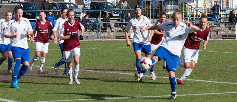 Piłka nożna. Pierwszy punkt Olimpii (GALERIA)