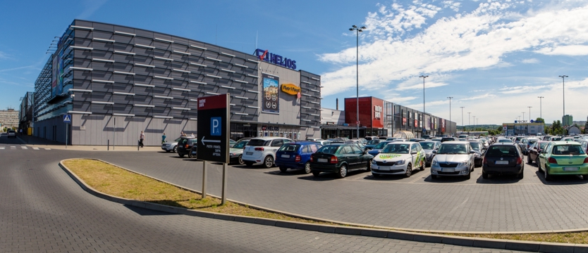 Większy Oultet Park