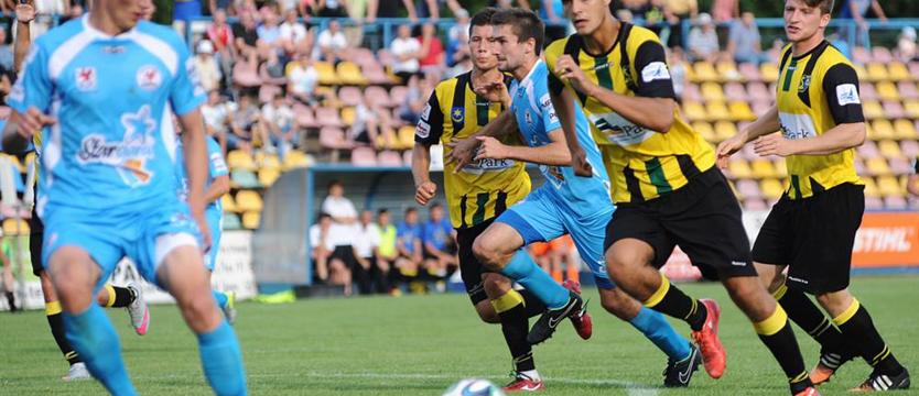 Piłka nożna. Pogoń testuje