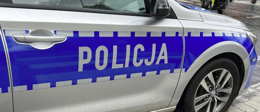 Zatrzymano podejrzewanego o podpalenie radiowozu przed komisariatem w Lipianach