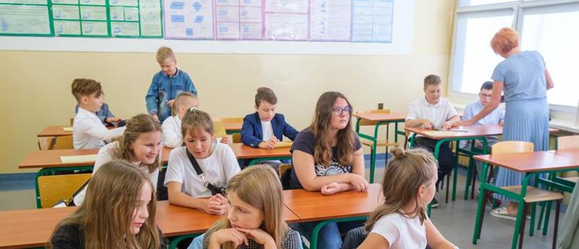 Nauczyciele chcą podwyżek. ZNP zbiera podpisy pod własnym projektem ustawy