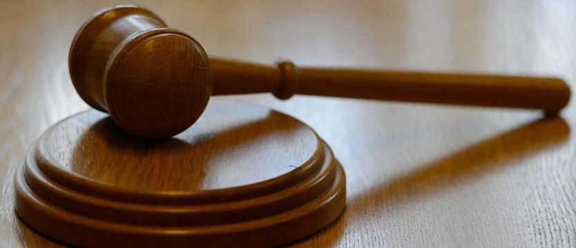 Koniec śledztwa ws. śmierci dwóch spadochroniarek. Przed sądem stanie organizator skoku