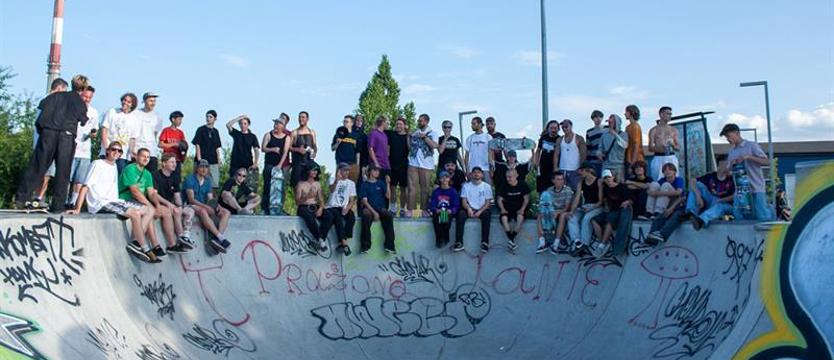 Deskorolka. Skejt to też nauczyciel, lekarz czy prawnik...