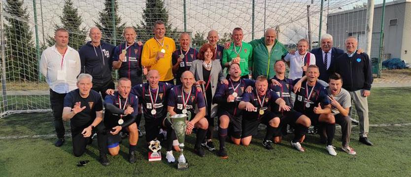 Piłka nożna. Pogoń ze złotem