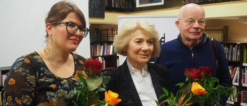 Historia pomnika i jego autorek. Film o rzeźbiarkach w TVP3