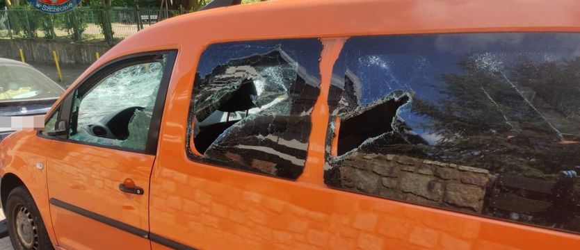 Miał pretensje do pracodawcy, więc zniszczył firmowe auta