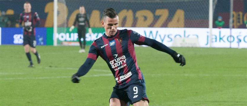 Piłka nożna. Bezbramkowy remis Kotwicy i liczne zmiany w zespole