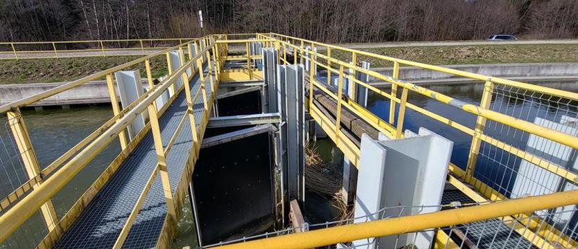 Jamno odcięte od świata. Nie takiej przebudowy oczekują żeglarze