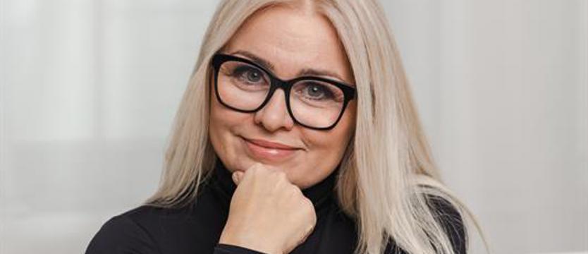 Kopciuszek w czasach TikToka. Kariera, życie prywatne i kobiece sprawy