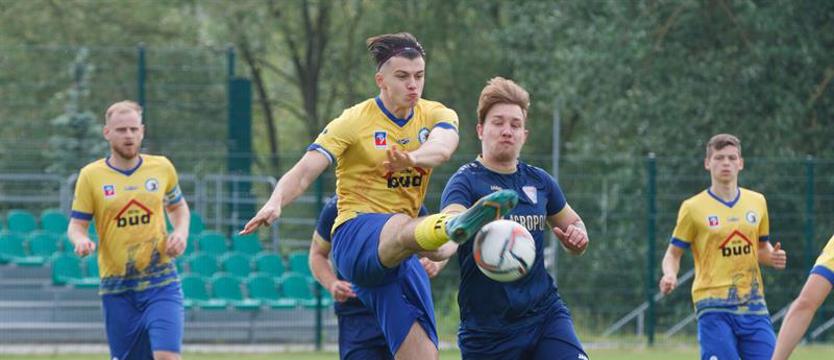 Piłka nożna. W Klasie Okręgowej derby Szczecina dla Arkonii