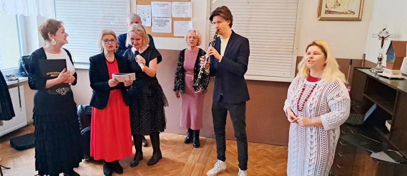 Świąteczna wizyta. Wspierają i zachęcają do wsparcia