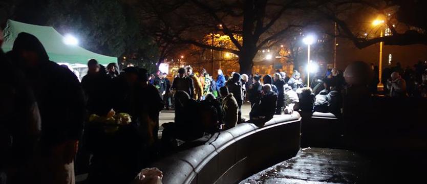 Wigilijne "Spotkanie przy zupie" na pl. Tobruckim w Szczecinie