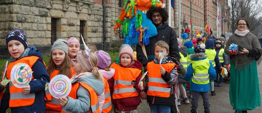 To już wiosna! Orszak przedszkolaków na Wałach Chrobrego