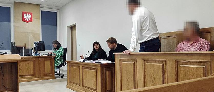 Oskarżeni: uśmiercanie nie jest epickie. Ruszył proces trzech pracowników fermy futrzarskiej ze Starej Dąbrowy