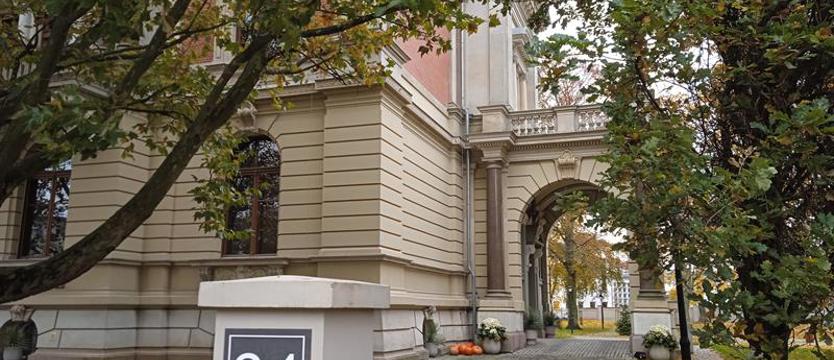 Odsłonięcie rzeźby prof. Wilka "Parawan w roku 2023"