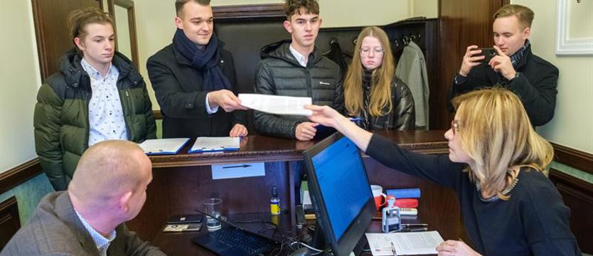 Chcą w Szczecinie Rzecznika Praw Ucznia. Młodzieżówka PO z petycją do prezydenta miasta
