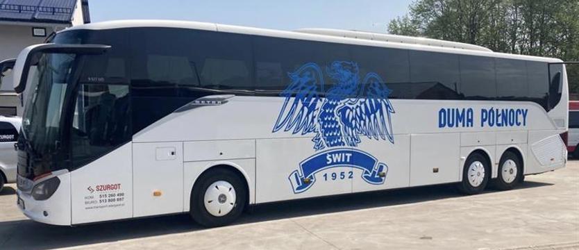 Świt z nowym autokarem na finiszu III ligi