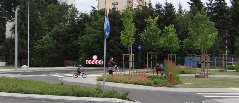 Wątpliwości i pytania przetargowe. Oferty na przedłużenie ul. Szafera w nowym terminie