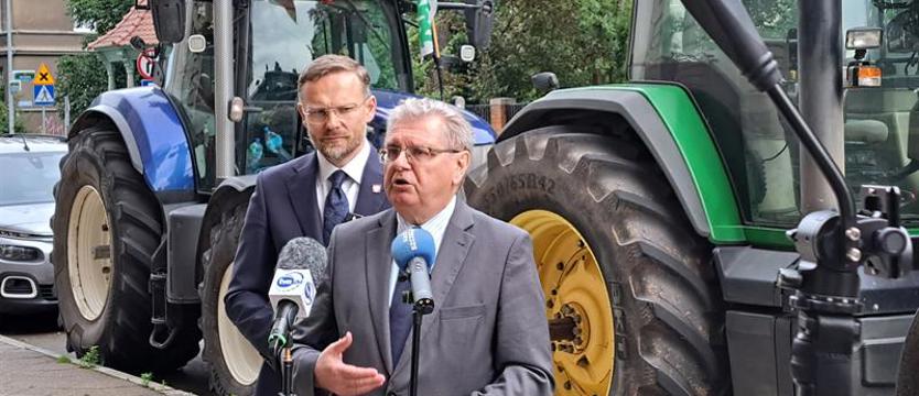 Zdaniem posłów PiS rząd nie broni rolników