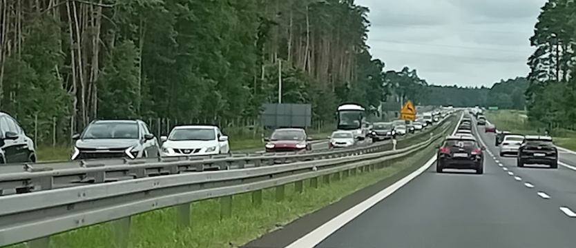 Kolizje na S3, są utrudnienia