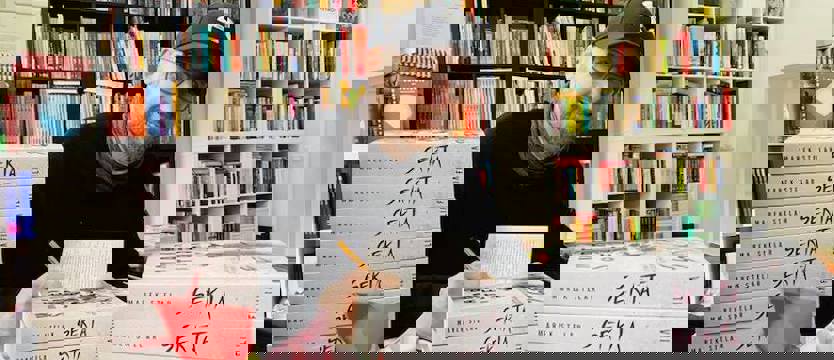 Pogadaj z autorem kryminałów! Sobotnie spotkanie z Markiem Stelarem