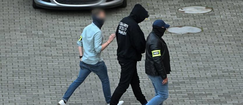 Szczeciński sąd zdecydował o aresztach dla youtubera Buddy i czterech osób