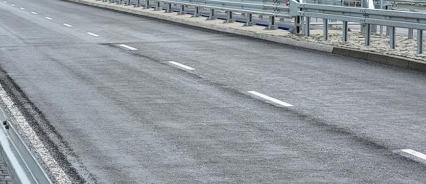 Otwarcie mostu nad Żołnierską Strugą. Trwają prace porządkowe