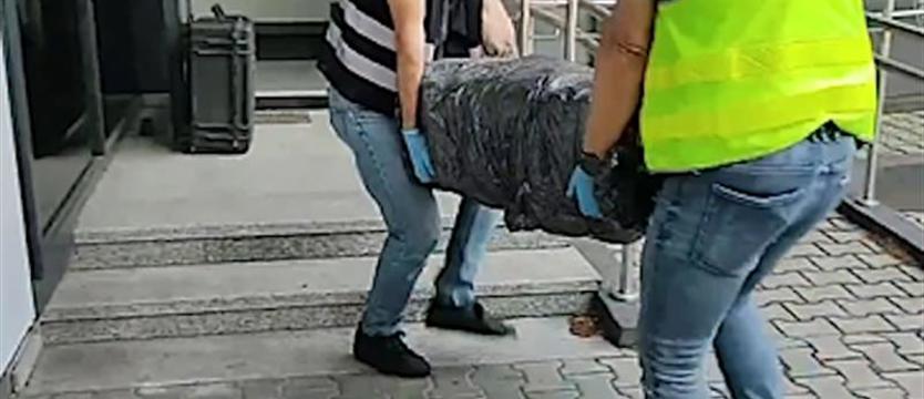 Mocne uderzenie w narkobiznes. Kokaina w tranzycie - zatrzymani dwaj Gruzini