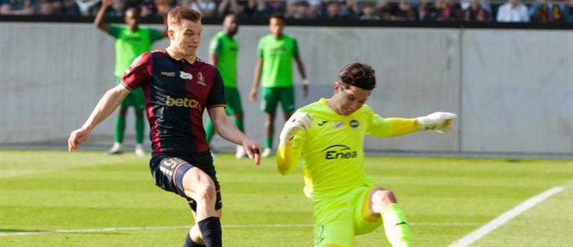 Piłka nożna. Mateusz Łęgowski w kadrze Santosa