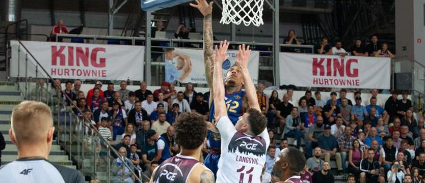 Koszykówka. Brąz oddala się od Spójni