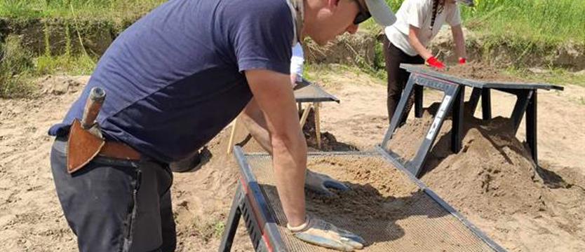 „Archeolodzy śmierci” w Żelewie