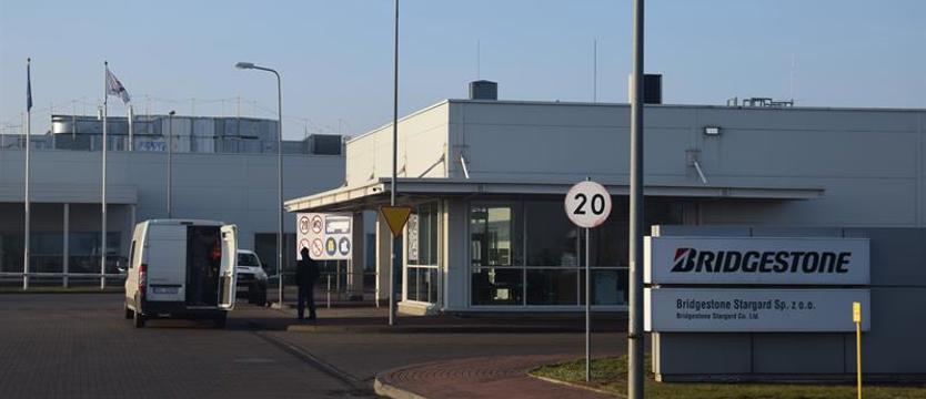 Opony już nie pojadą do Rosji. Koncern Bridgestone ostro potępia politykę Putina