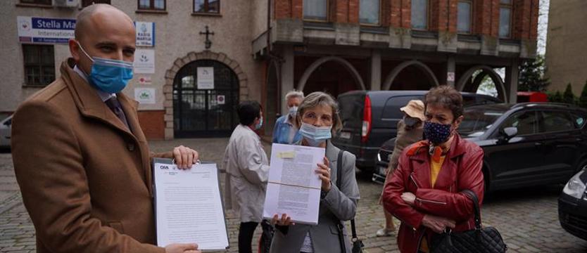 W obronie mediów Tadeusza Rydzyka. Fundacja kontra fundacja