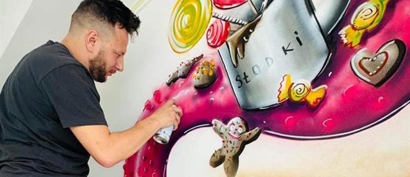 Taka ściana! Dla małych pacjentów w „Zdrojach”