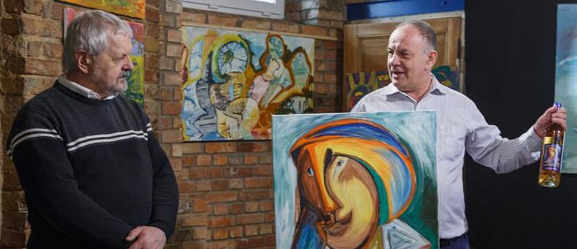 Obrazy, które trafiły na etykiety win. Wystawa w Galerii Jagiellońska 86