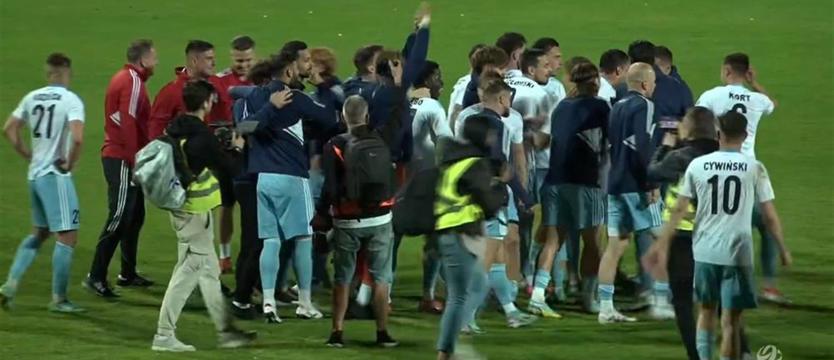 Piłka nożna. Awans Kotwicy do I ligi!
