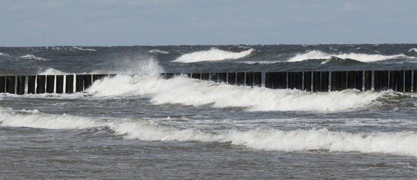 IMGW ostrzega przed sztormem na Bałtyku