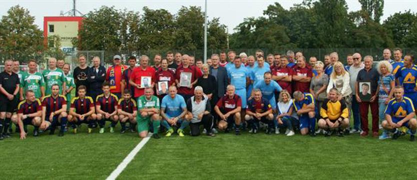 Piłka nożna. Memoriał Przyjaciół na Kresowej