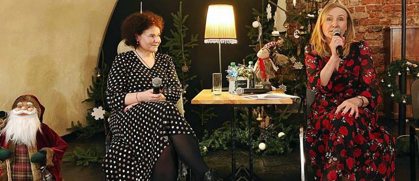 Pisze lekko o ważnych sprawach